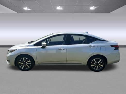 Used 2025 Nissan Versa SV FWD image 6