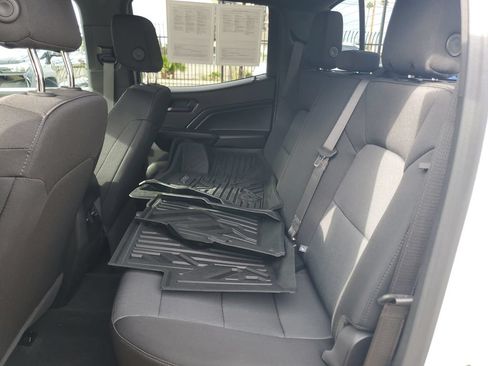Used 2026 Chevrolet Colorado W/T RWD image 13