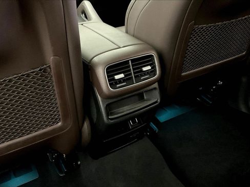 Used 2022 Mercedes-Benz GLE 450 4MATIC w/ Revised AMG Line Exterior image 10