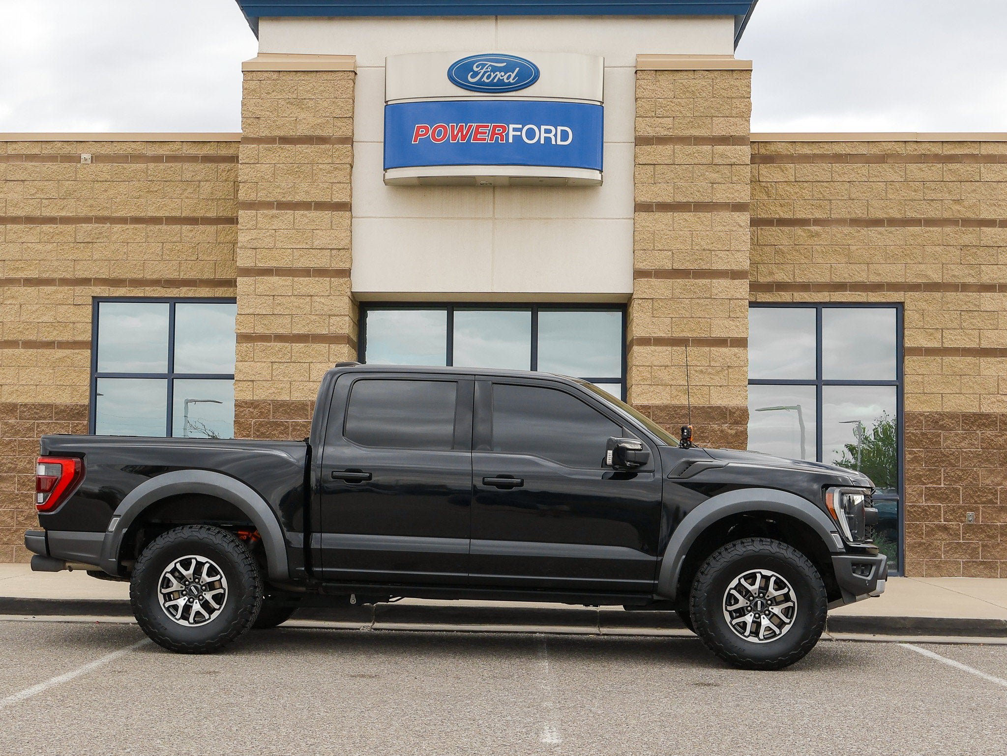 Certified 2022 Ford F150 Raptor w/ Equipment Group 801A High AWD/4WD image 5