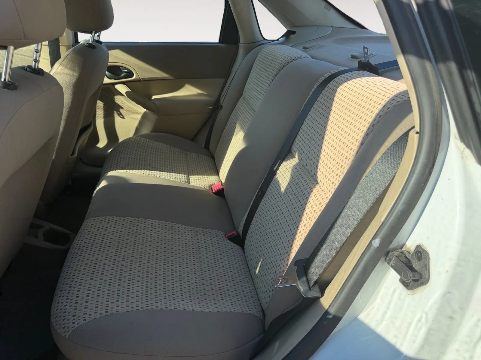 Used 2007 Ford Focus S FWD image 6