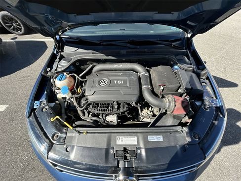 Used 2016 Volkswagen Jetta SEL w/ Lighting Package image 14