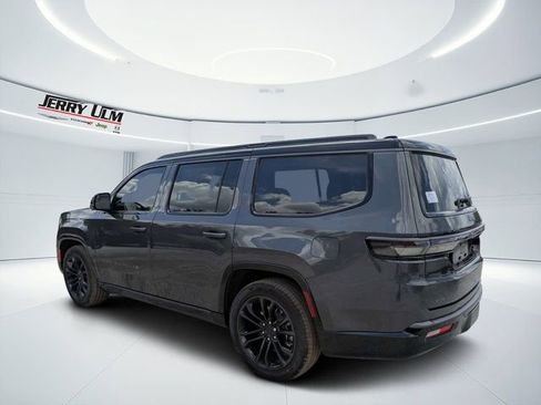New 2026 Jeep Grand Wagoneer Summit AWD/4WD image 5