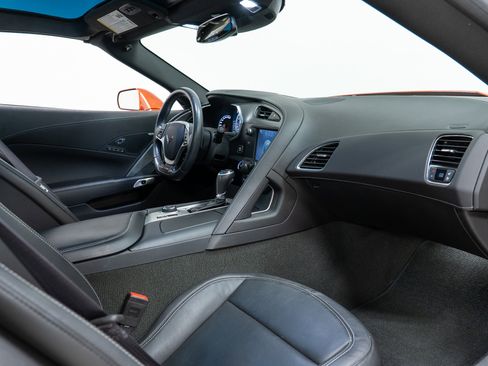 Used 2015 Chevrolet Corvette Z06 w/ 2LZ Preferred Equipment Group image 24