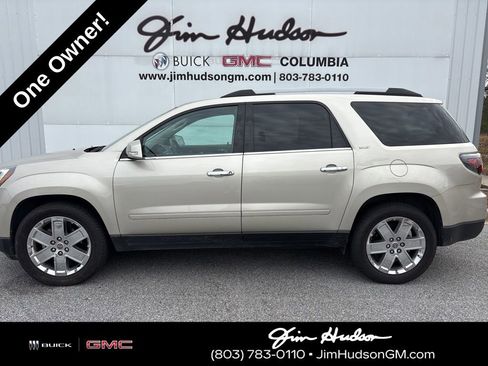 Used 2017 GMC Acadia Limited SLT image 3