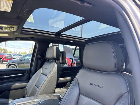 Used 2021 GMC Yukon Denali AWD/4WD image 19