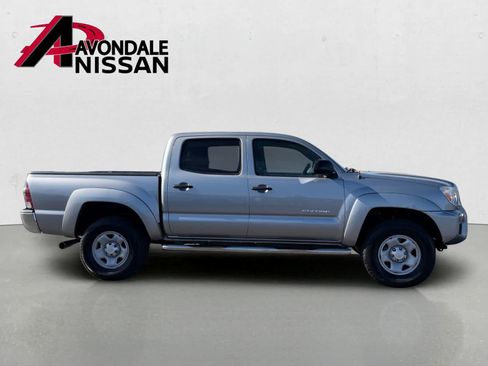 Used 2015 Toyota Tacoma PreRunner w/ SR5 Package RWD image 6