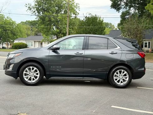 Used 2019 Chevrolet Equinox LT FWD image 3