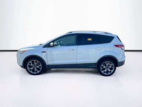 Used 2016 Ford Escape Titanium w/ Equipment Group 301A AWD/4WD image 4