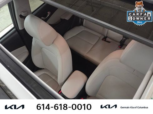 Used 2023 Hyundai Kona Limited AWD/4WD image 32