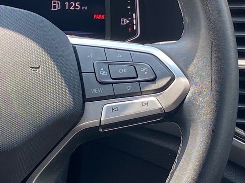 Certified 2023 Volkswagen Atlas Cross Sport SE w/ Panoramic Sunroof Package AWD/4WD image 4