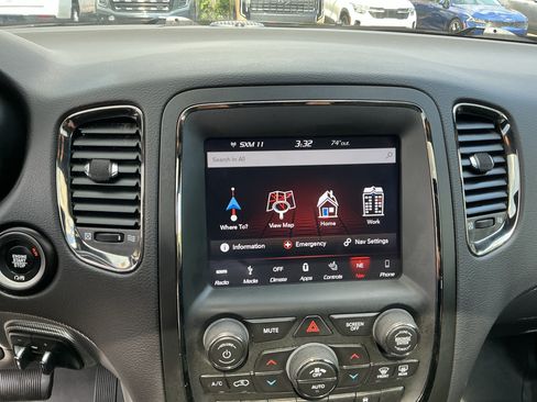 Used 2019 Dodge Durango R/T w/ Technology Group AWD/4WD image 23