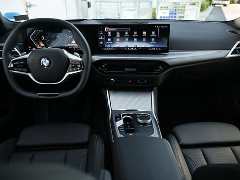Used 2026 BMW 330i xDrive Sedan AWD/4WD image 2