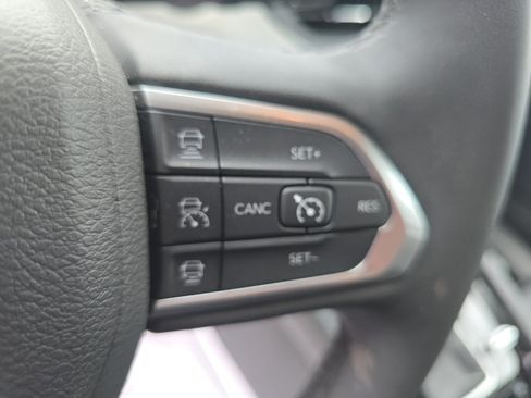 Used 2025 Jeep Compass Limited AWD/4WD image 23