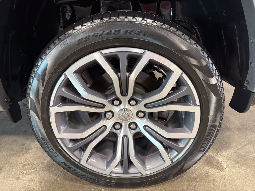 Used 2025 RAM 1500 Tungsten AWD/4WD image 19