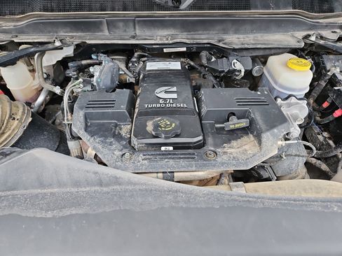 Used 2024 RAM 3500 Tradesman w/ Chrome Appearance Group image 35