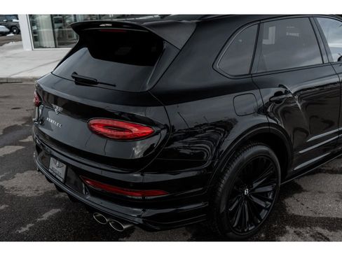 Used 2023 Bentley Bentayga Speed image 13