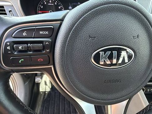 Used 2018 Kia Optima EX w/ Premium Package image 19