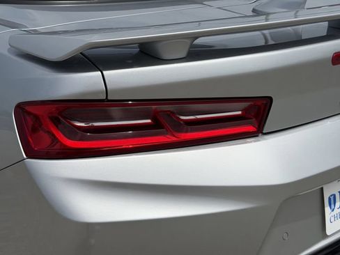 Used 2017 Chevrolet Camaro SS RWD image 14