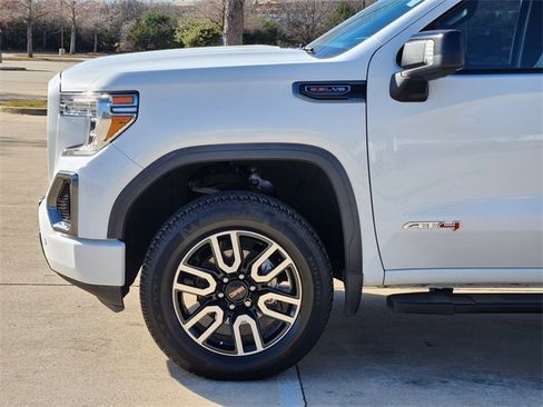 Used 2020 GMC Sierra 1500 AT4 w/ AT4 Premium Package image 8