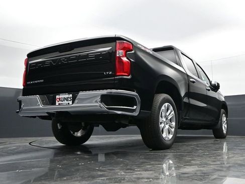 Used 2024 Chevrolet Silverado 1500 LTZ AWD/4WD image 35