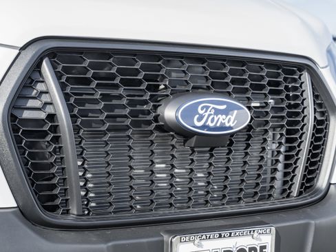 New 2026 Ford Transit 250 148 Medium Roof image 10