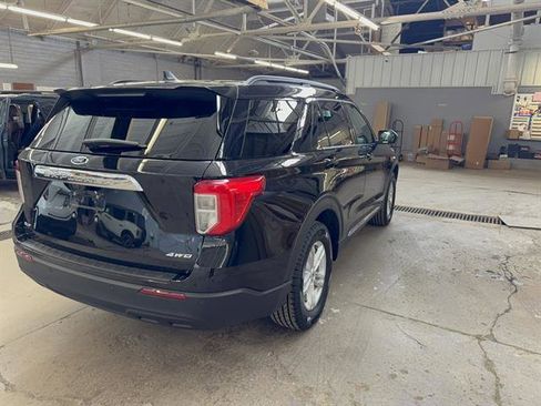 Certified 2024 Ford Explorer XLT AWD/4WD image 5