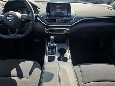 Certified 2025 Nissan Altima 2.5 S FWD image 13