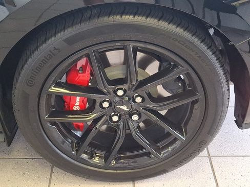 Used 2025 Ford Mustang GT Premium RWD image 26