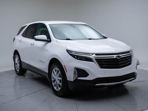 Used 2024 Chevrolet Equinox LT w/ LPO, Floor Liner Package image 10