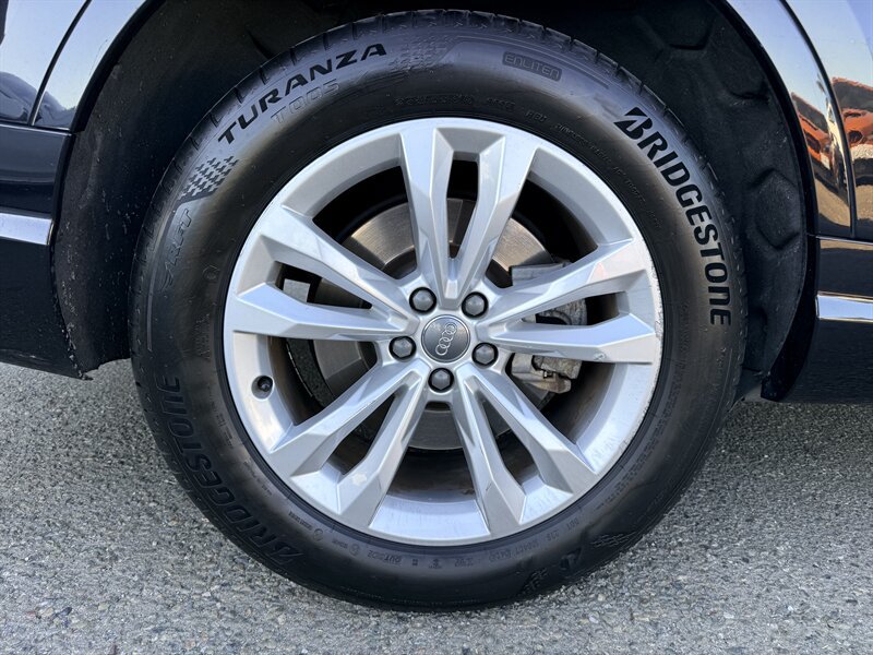 Used 2019 Audi Q7 2.0T Premium AWD/4WD image 34
