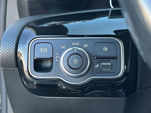 Used 2019 Mercedes-Benz A 220 4MATIC image 41