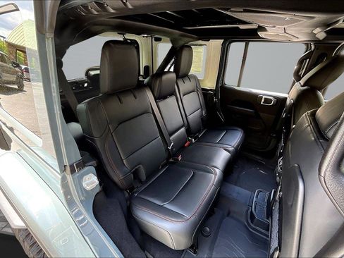 New 2026 Jeep Wrangler Unlimited Rubicon AWD/4WD image 9