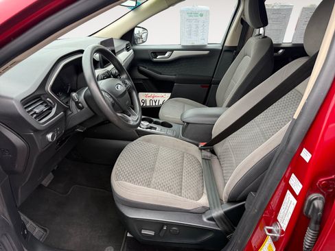Used 2020 Ford Escape SE FWD image 10