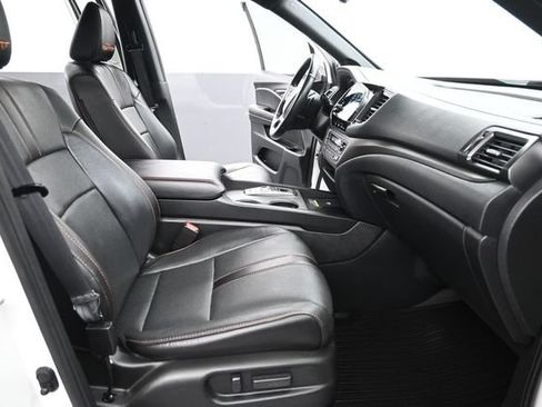 Certified 2024 Honda Passport TrailSport image 24