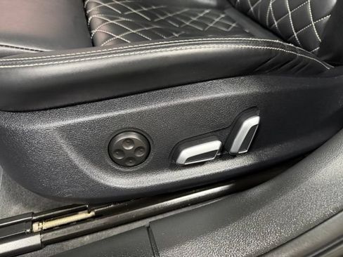 Used 2018 Audi S6 Premium Plus w/ S Sport Package AWD/4WD image 25
