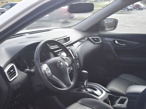 Used 2015 Nissan Rogue SL w/ SL Premium Package image 5