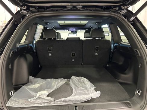 New 2025 Jeep Grand Cherokee Limited image 34