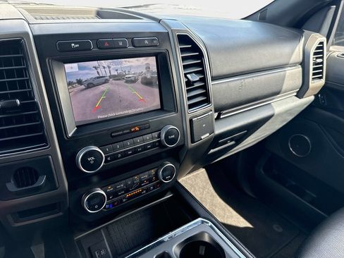 Used 2020 Ford Expedition XLT w/ Equipment Group 202A RWD image 23