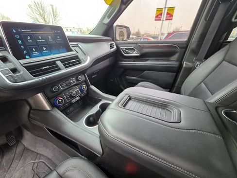 Used 2023 Chevrolet Tahoe Z71 w/ Luxury Package AWD/4WD image 25