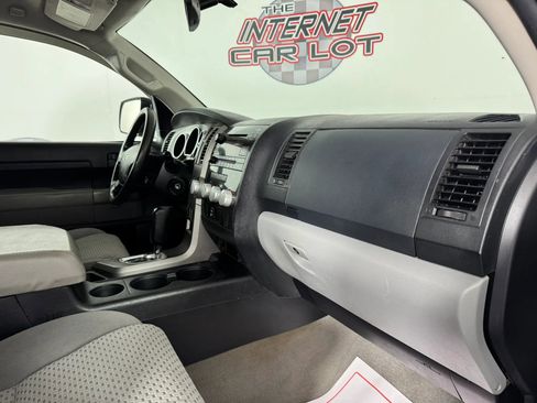 Used 2011 Toyota Tundra 4x4 Double Cab w/ TRD Off-Road Pkg image 12