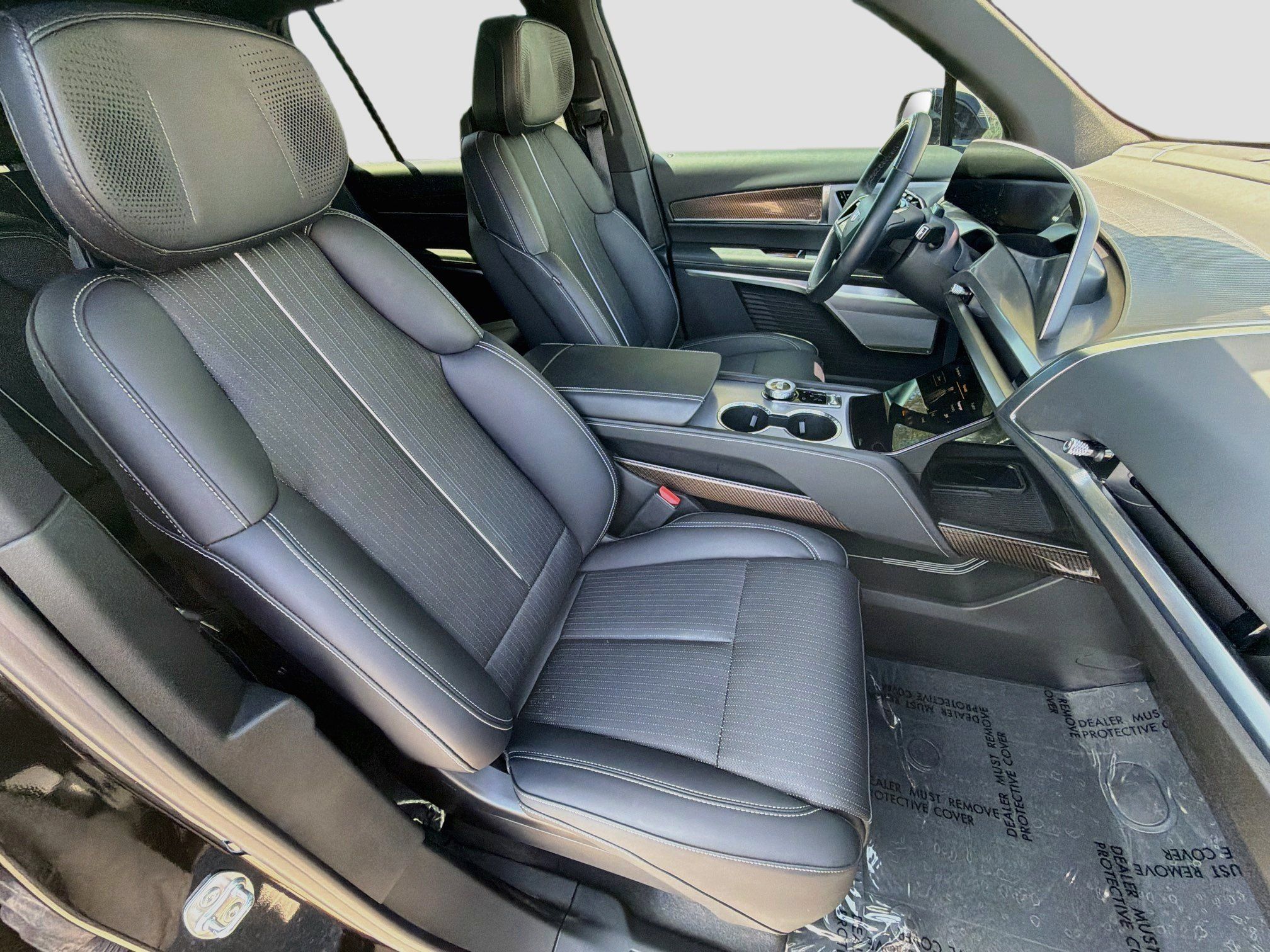 Certified 2026 Cadillac Vistiq Luxury AWD/4WD image 31