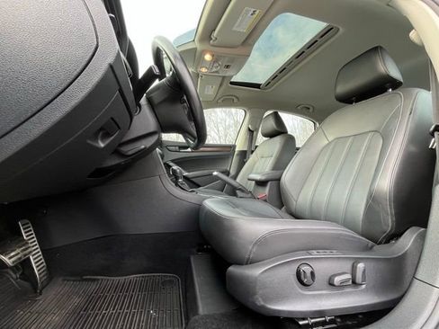 Certified 2020 Volkswagen Passat 2.0T SEL image 29