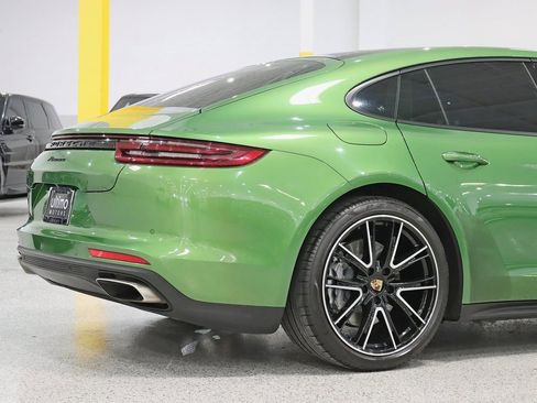 Used 2020 Porsche Panamera image 10