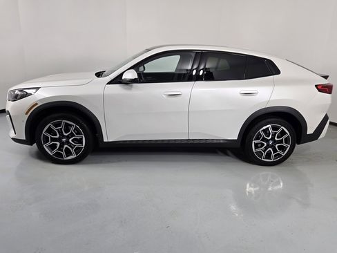 Used 2025 BMW X2 xDrive28i w/ Convenience Package image 4