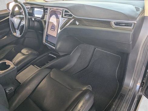 Used 2016 Tesla Model X 90D AWD/4WD image 25