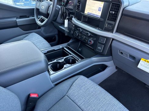 New 2026 Ford F250 XLT w/ FX4 Off-Road Package image 16