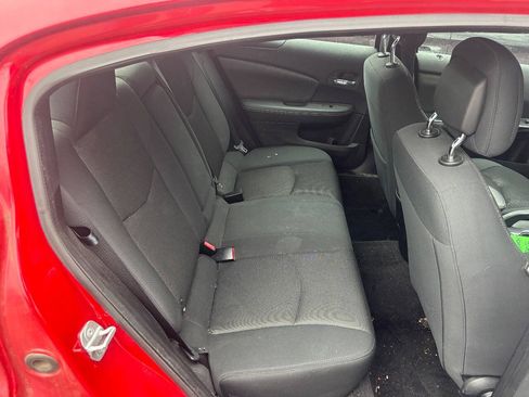 Used 2012 Dodge Avenger SXT FWD image 10
