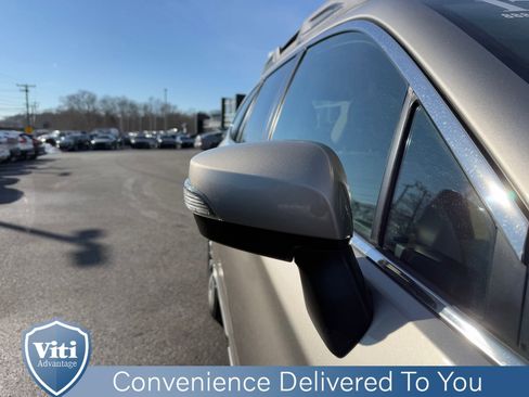 Used 2017 Subaru Outback 2.5i Limited image 10