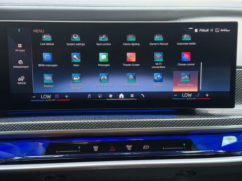 Used 2023 BMW i7 xDrive60 w/ Executive Package 2 AWD/4WD image 29